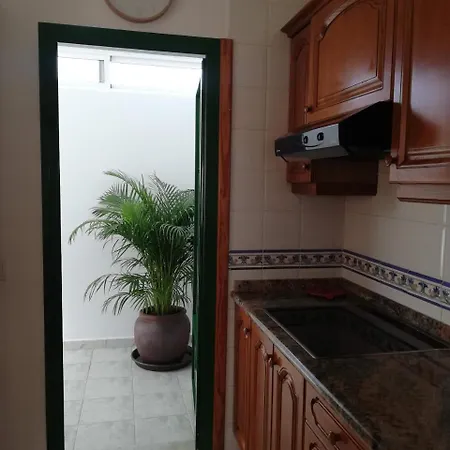 Elena Βίλα Πουέρτο Ντελ Κάρμεν